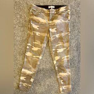 Wit and Wisdom Camouflage Skinny Pants